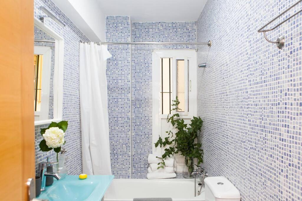 Zona 1 Santa Cruz Parking Privado Appartement Sevilla Buitenkant foto
