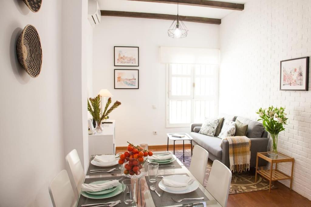 Zona 1 Santa Cruz Parking Privado Appartement Sevilla Buitenkant foto
