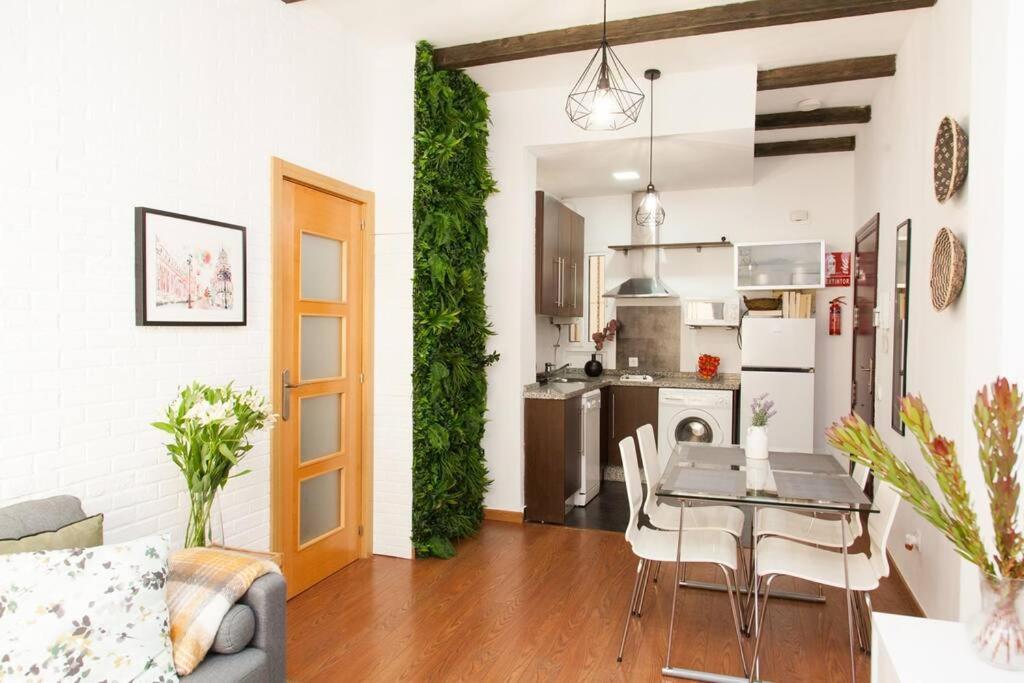 Zona 1 Santa Cruz Parking Privado Appartement Sevilla Buitenkant foto