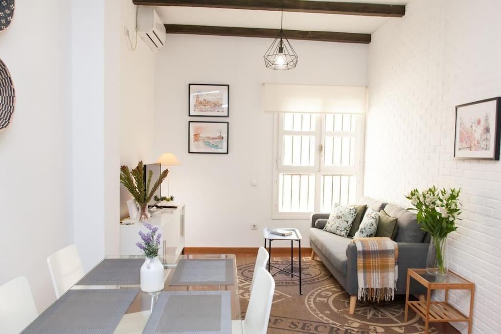 Zona 1 Santa Cruz Parking Privado Appartement Sevilla Buitenkant foto